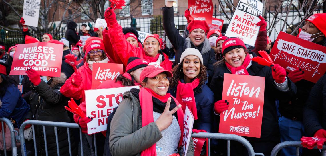 NYSNA nurses on the strike line at Monterfiore