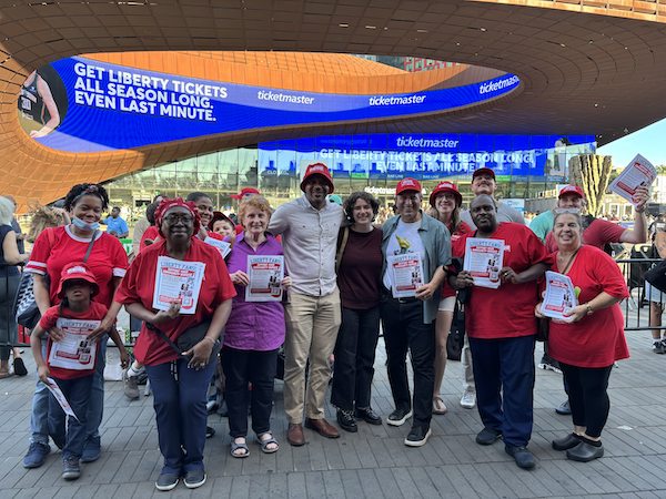 NYSNA Nurses Canvass with Allies at the NY Liberty Game