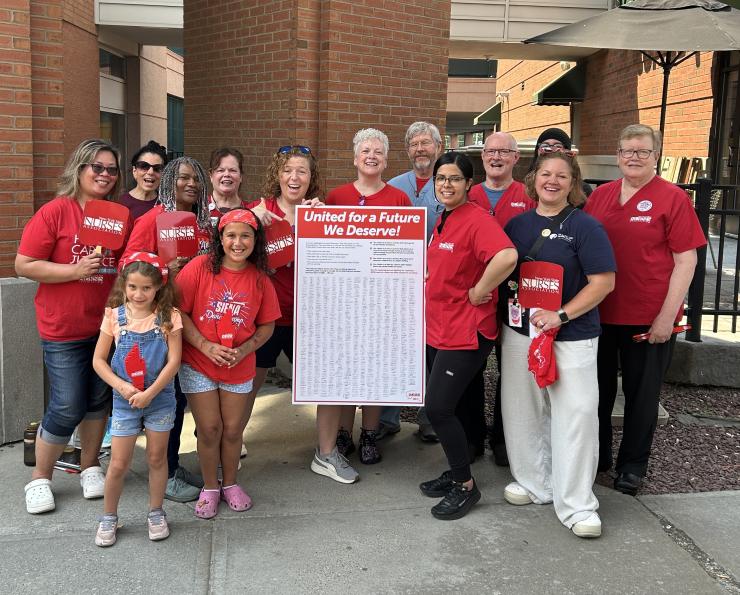 Albany Med Nurses Deliver 1,000 Signature Petition